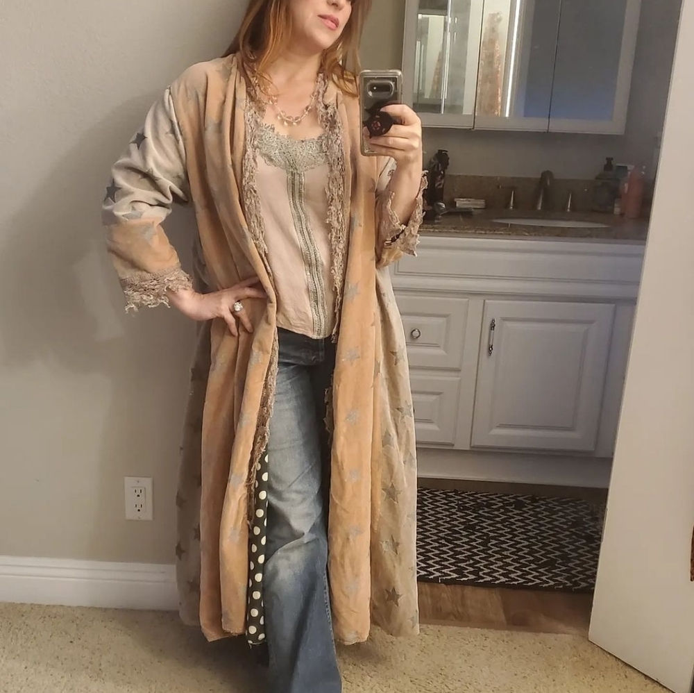Magnolia Pearl - velvet O'Leary coat in Astrial